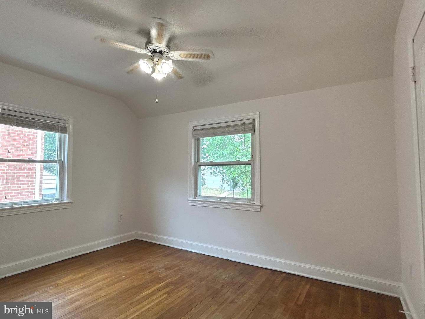 1715 Girard Street NE photo 19