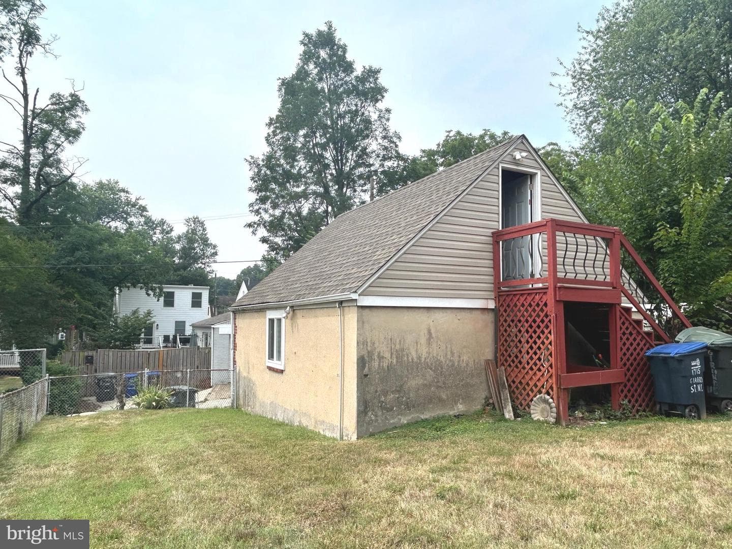 1715 Girard Street NE photo 36