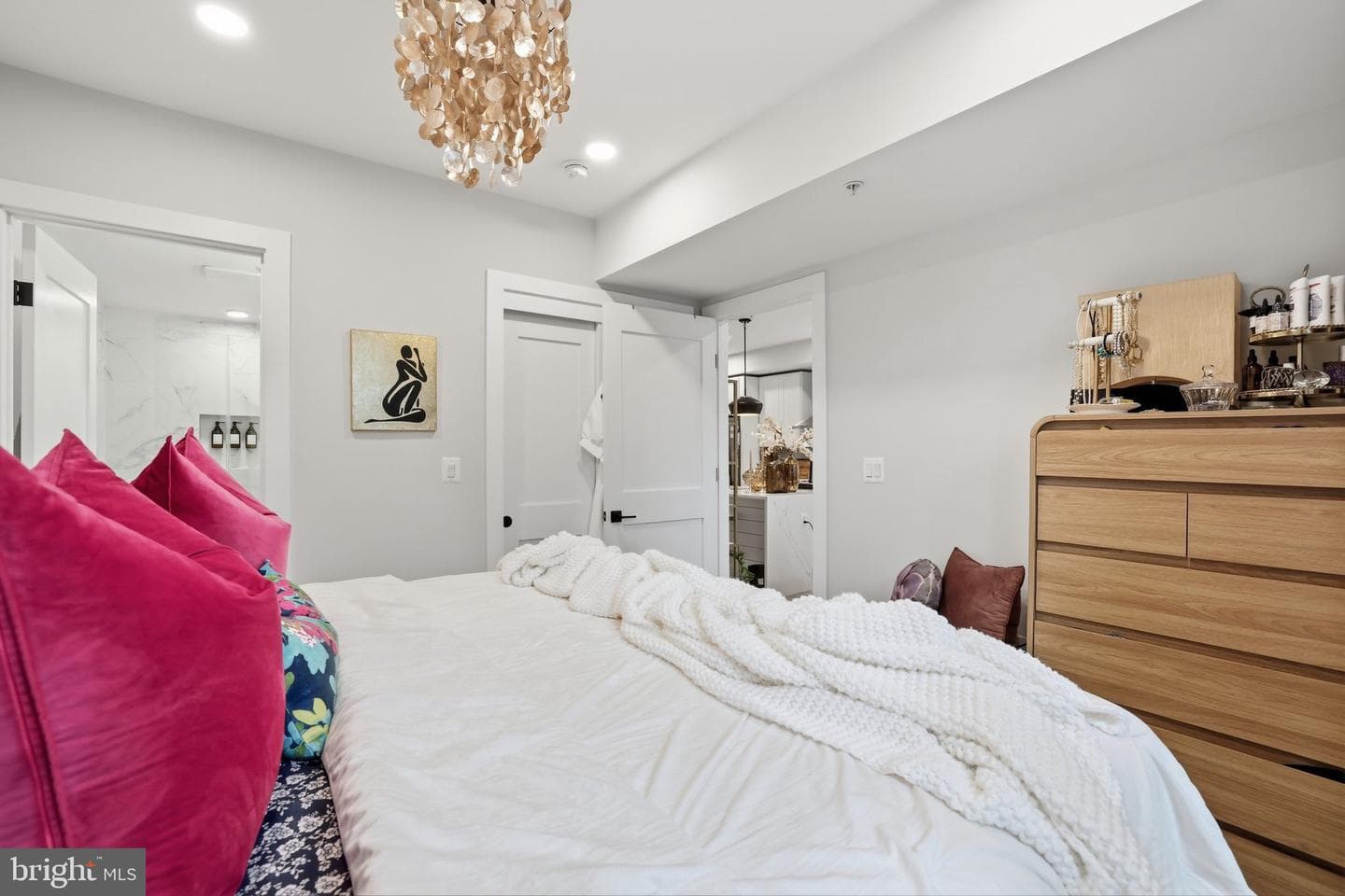 824 Taylor Street NE #1 photo 18