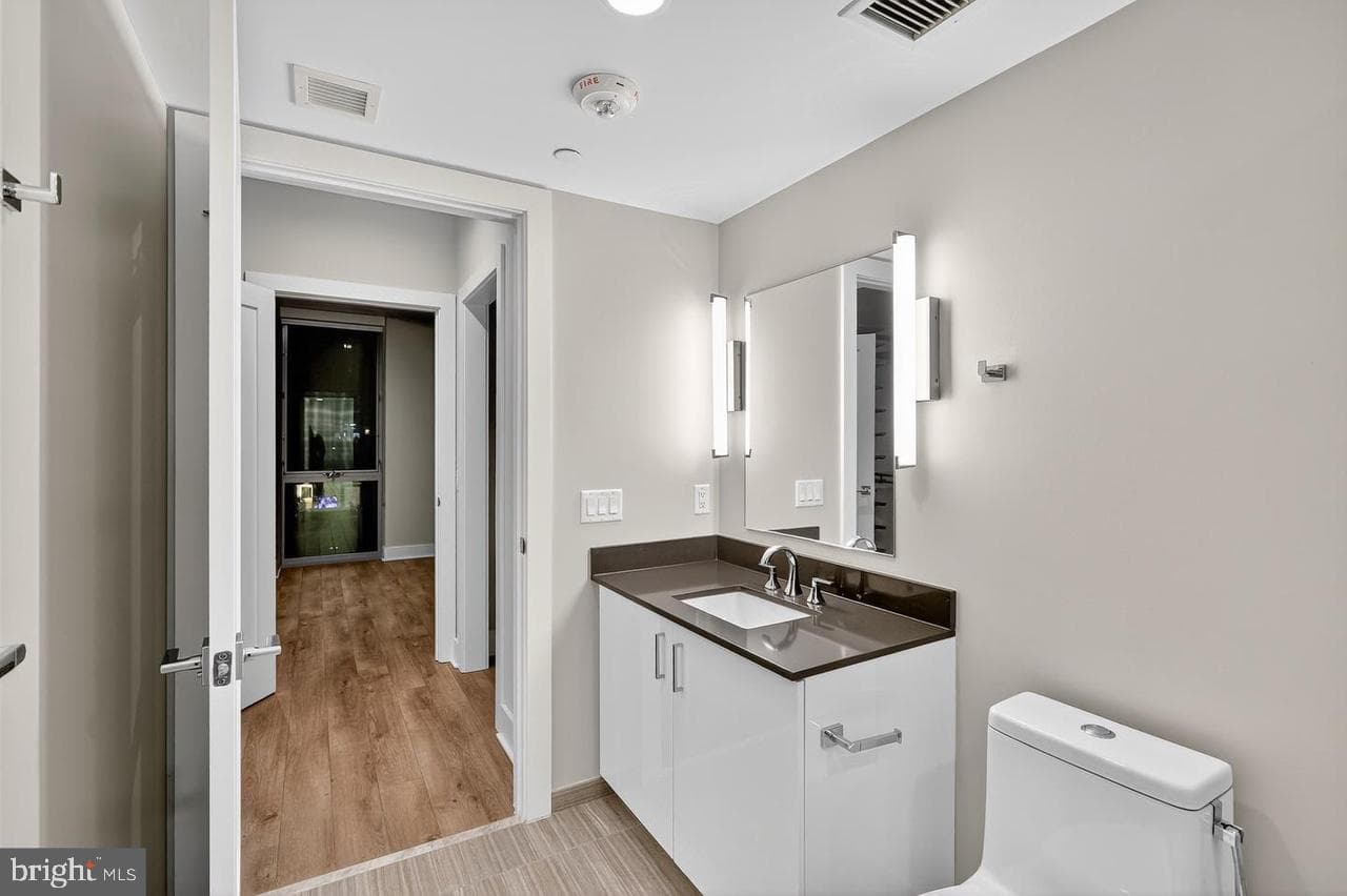 88 V Street SW #509 photo 29