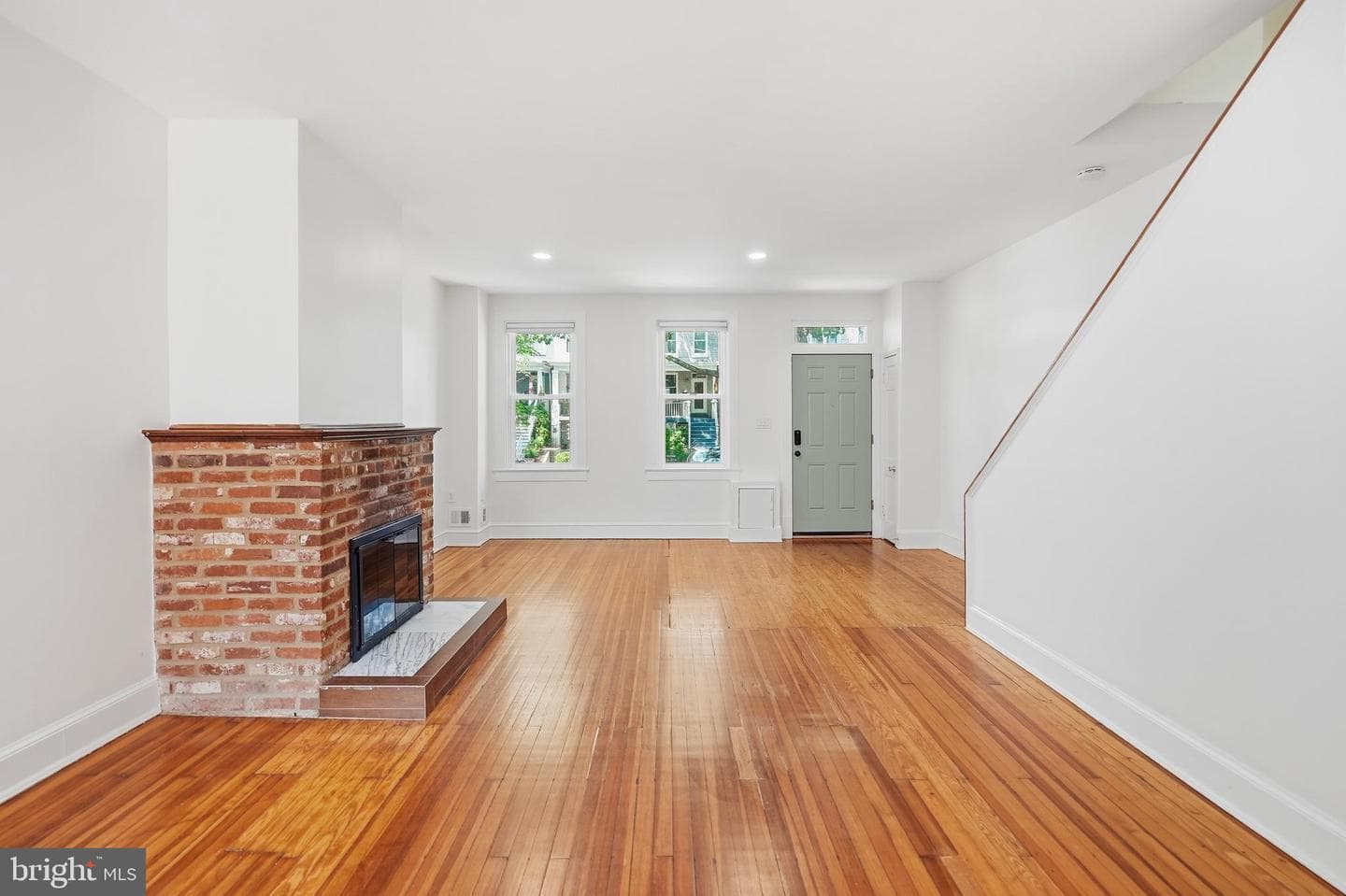 215 15th Street NE photo 11