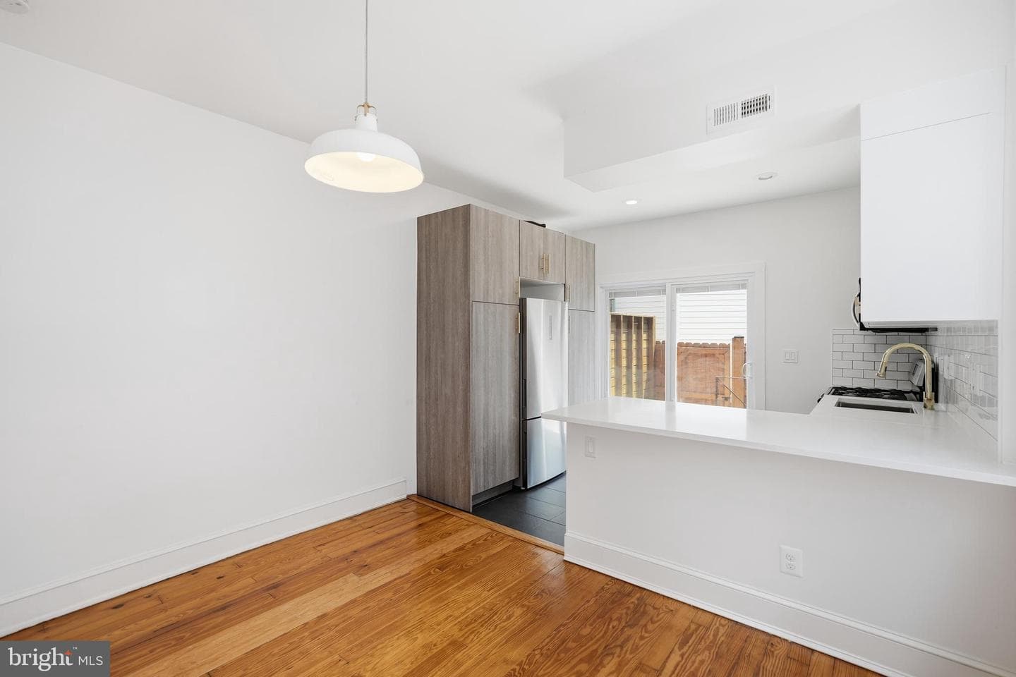 215 15th Street NE photo 17