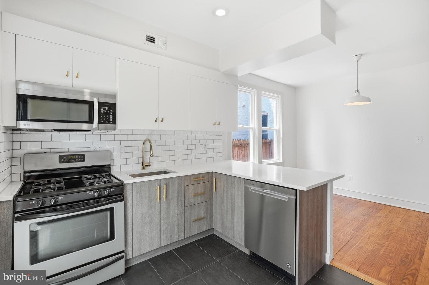 215 15th Street NE photo 19