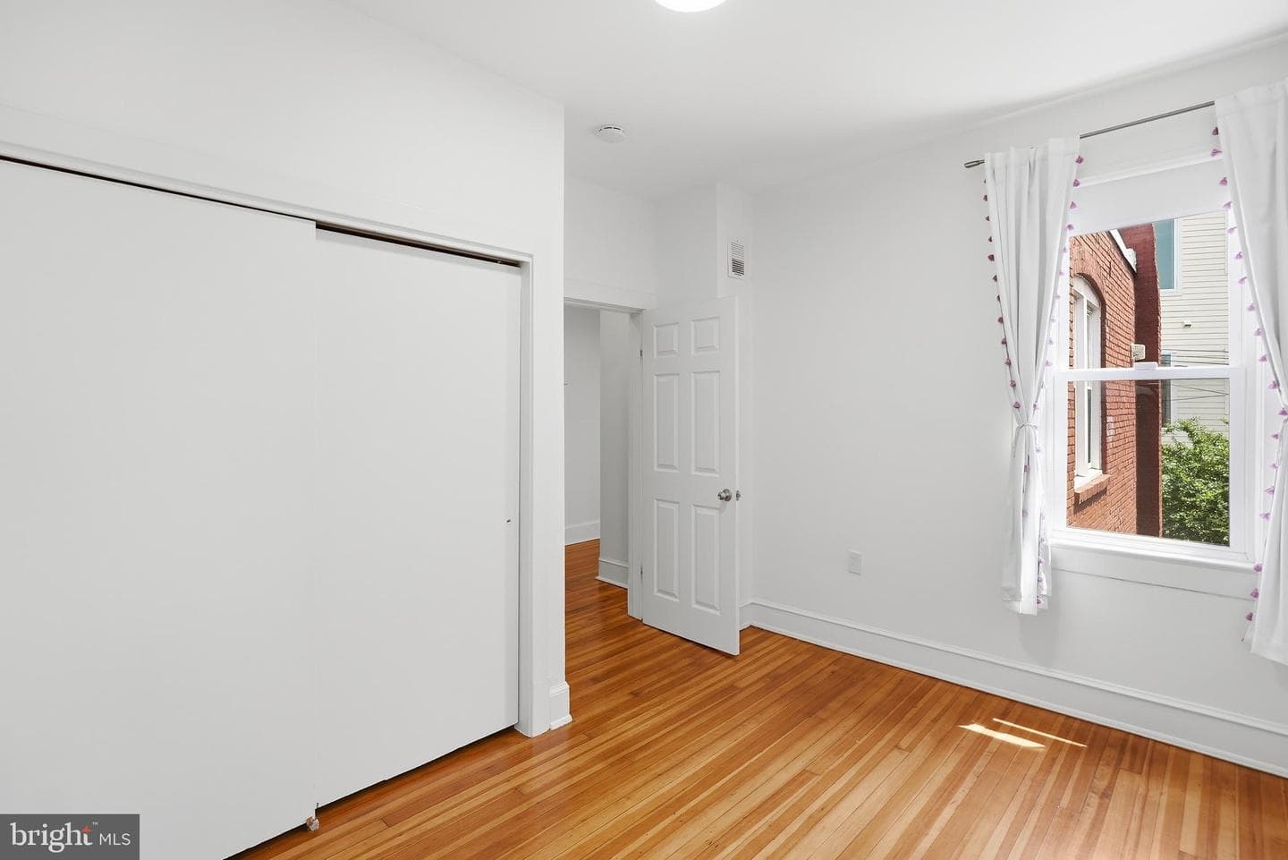 215 15th Street NE photo 23