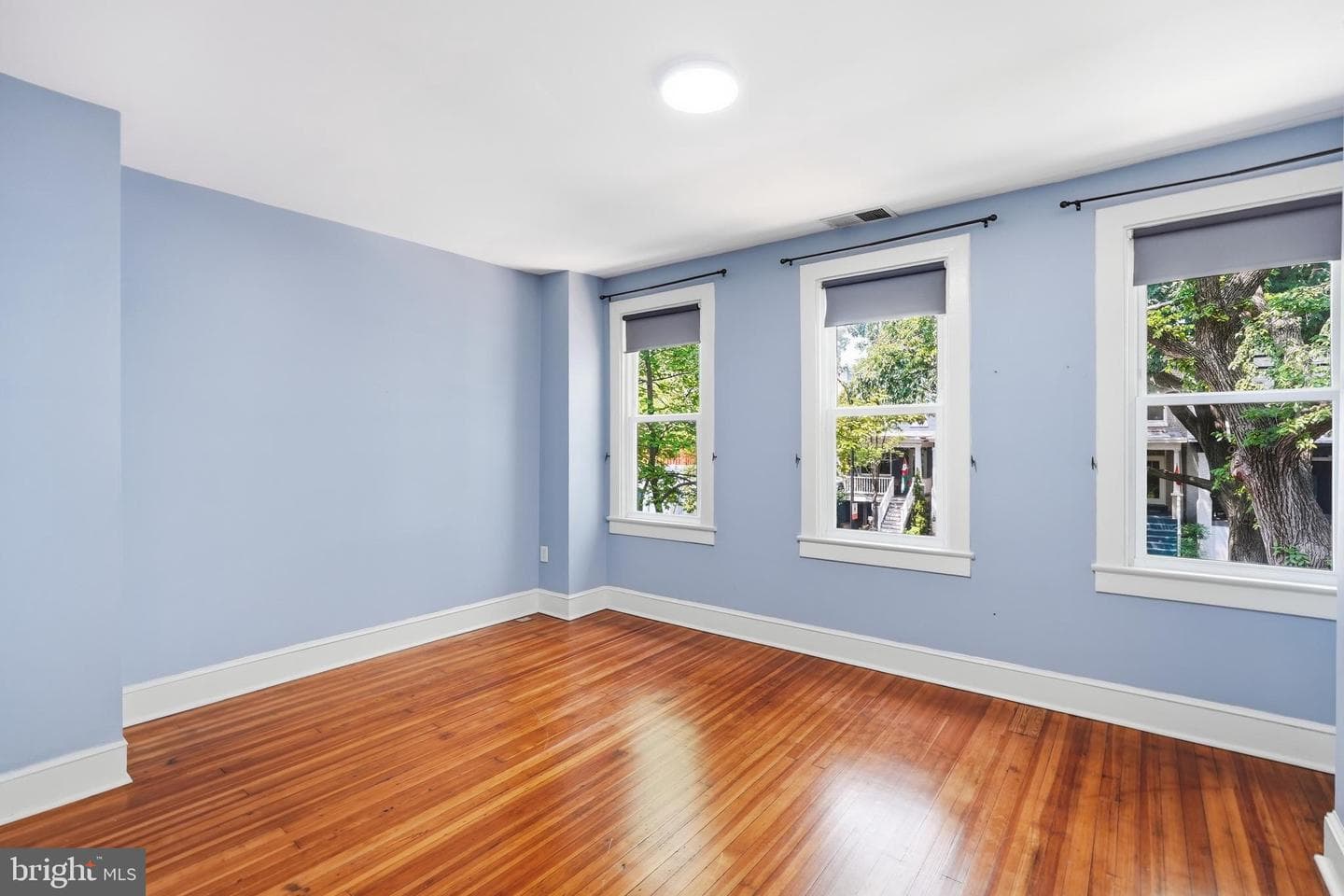 215 15th Street NE photo 31