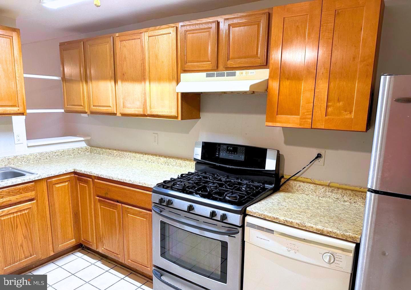 74 Galveston Place SW #c photo 2
