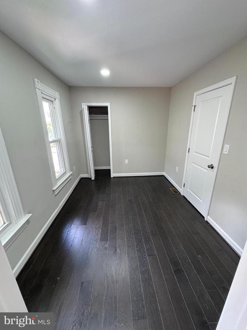 1358 Valley Place SE photo 21