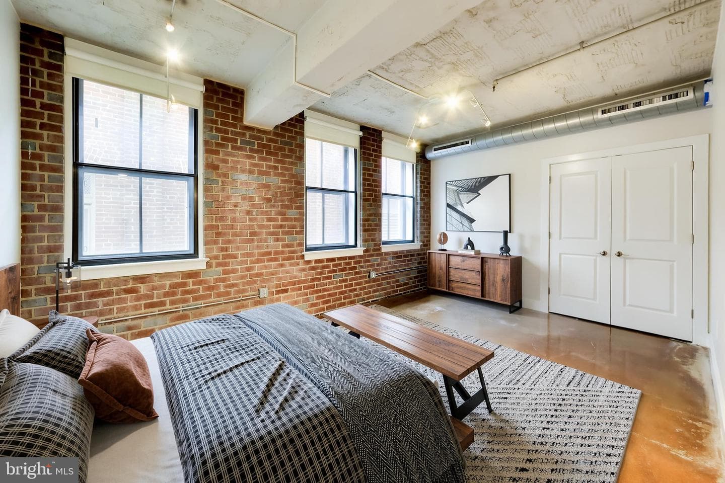 916 G Street NW #404 photo 15