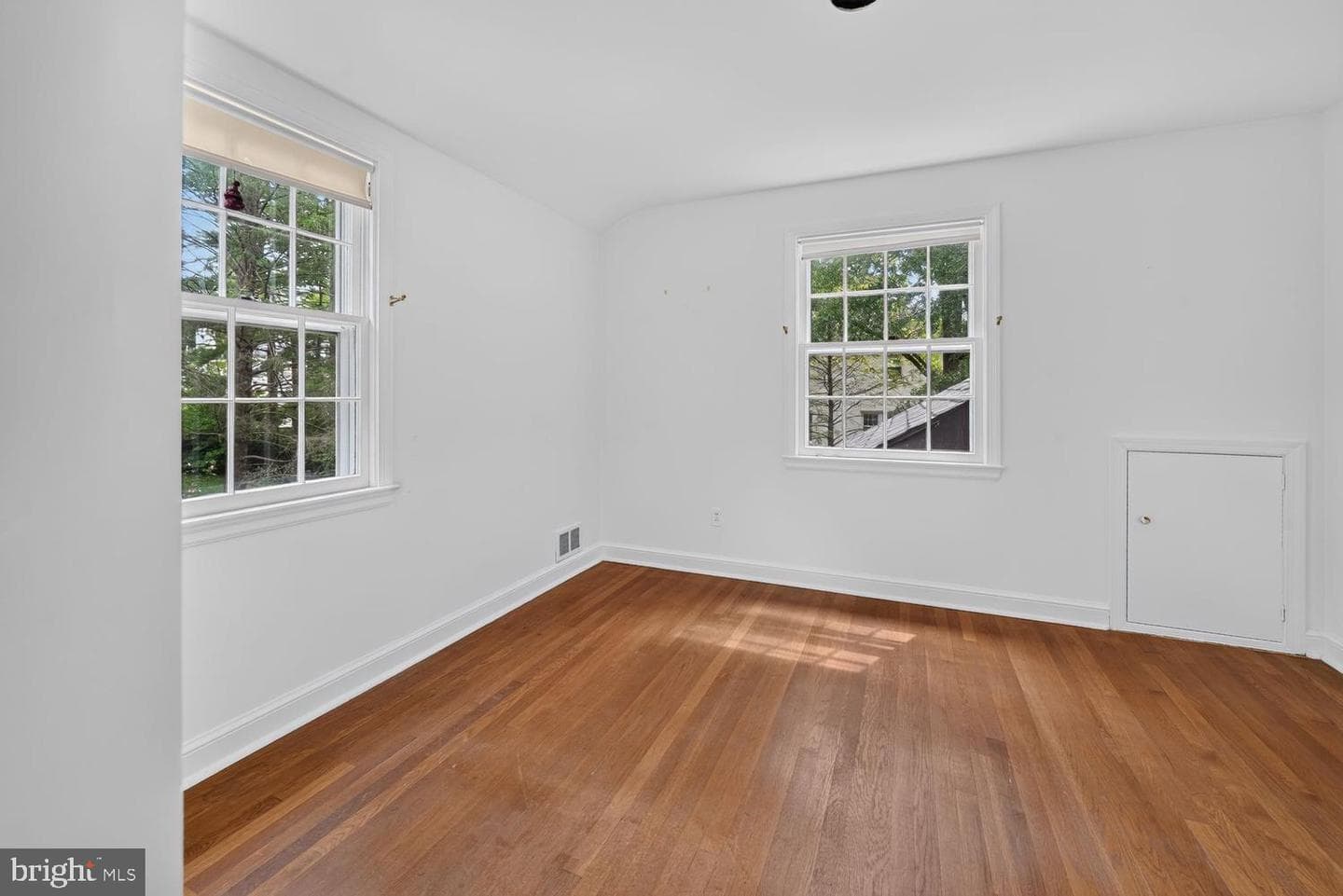 4747 Upton Street NW photo 14