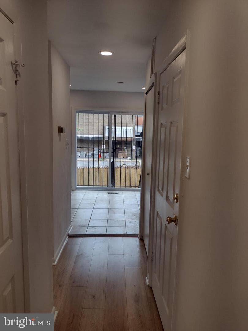 4627 6th Street SE photo 5