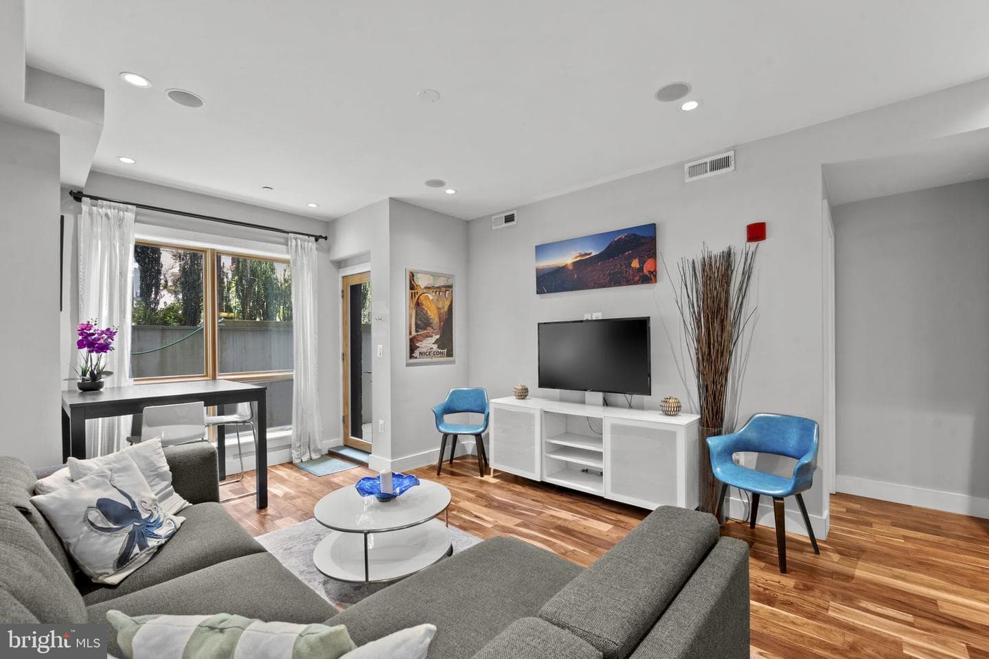 1337 K Street SE ##101 photo 3