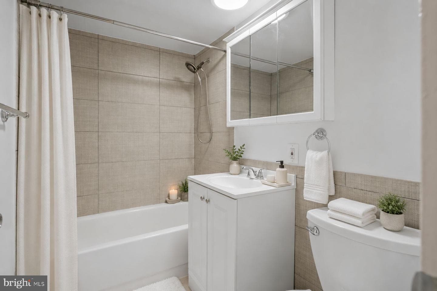 1250 SW 4th Street SW #w104 photo 5