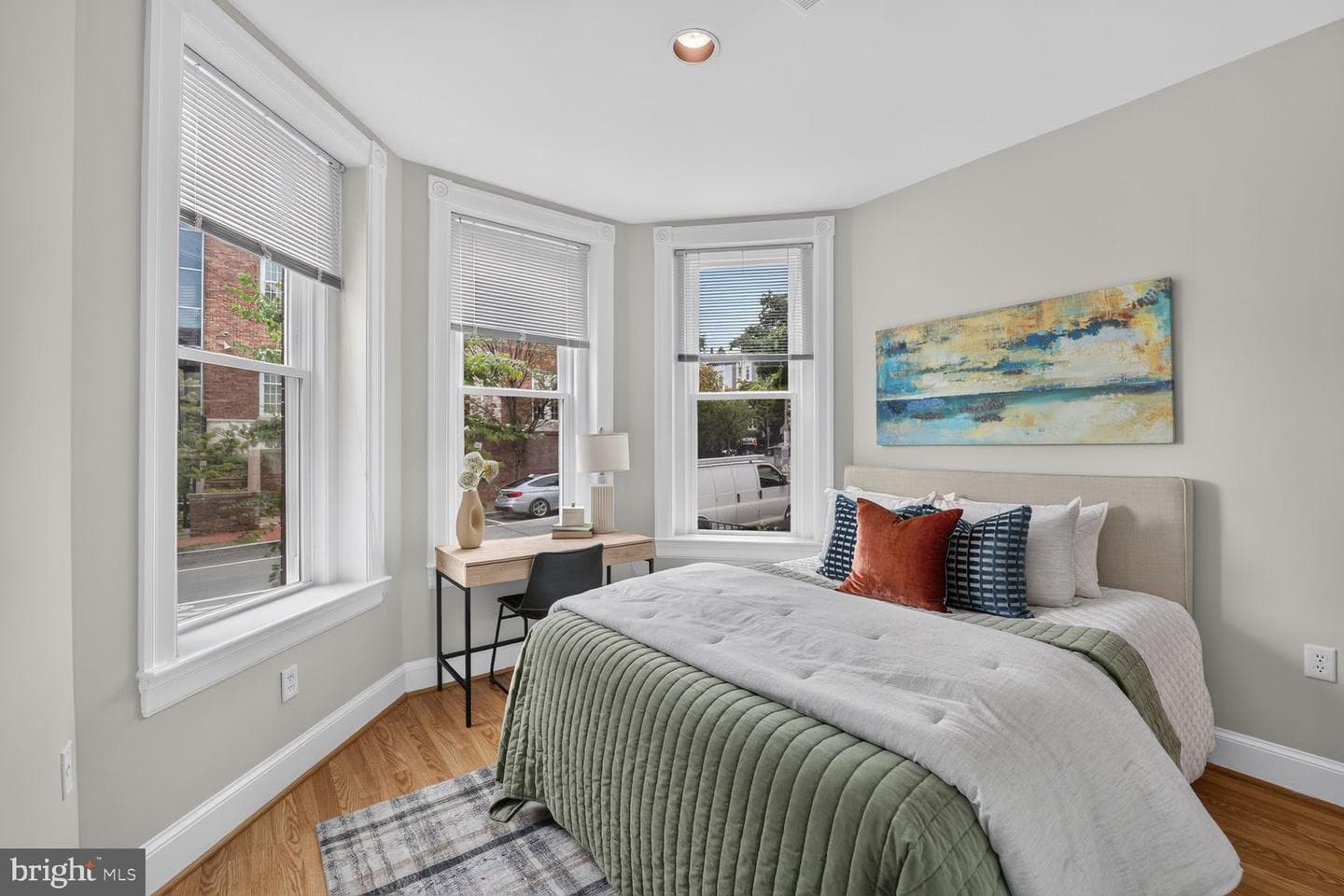 516 4th Street NE #202 photo 12
