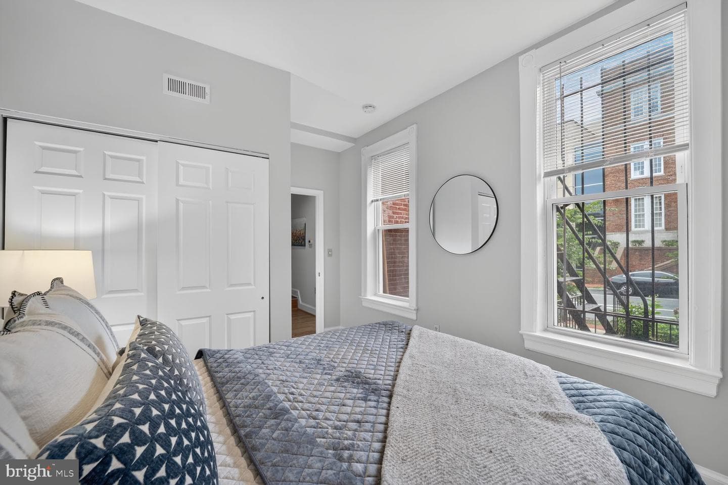 516 4th Street NE #202 photo 17