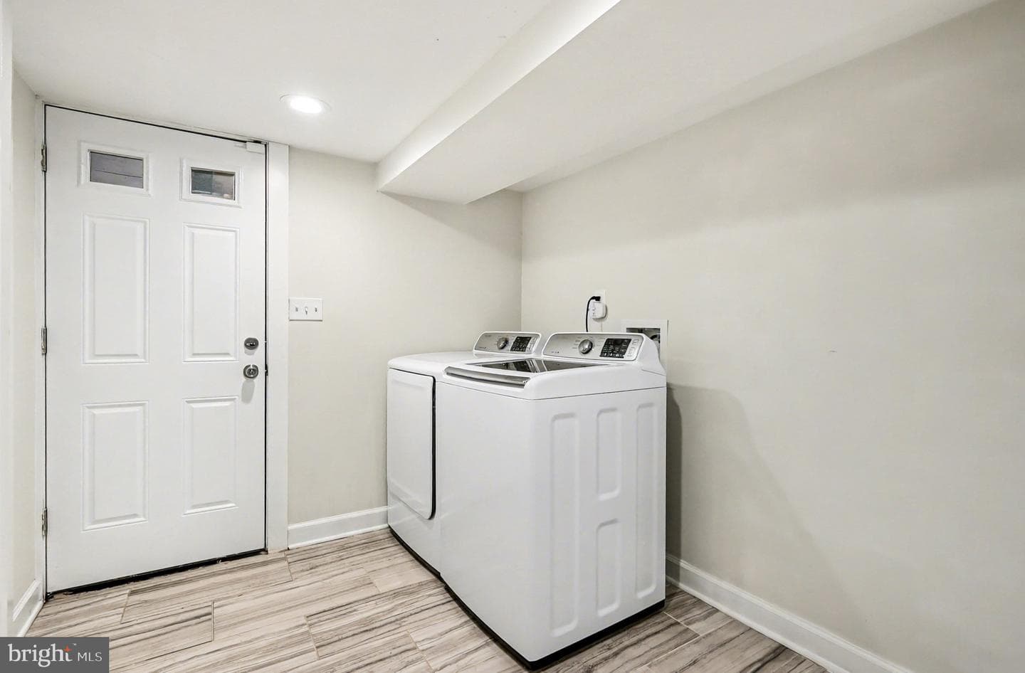 131 Darrington Street SW photo 25