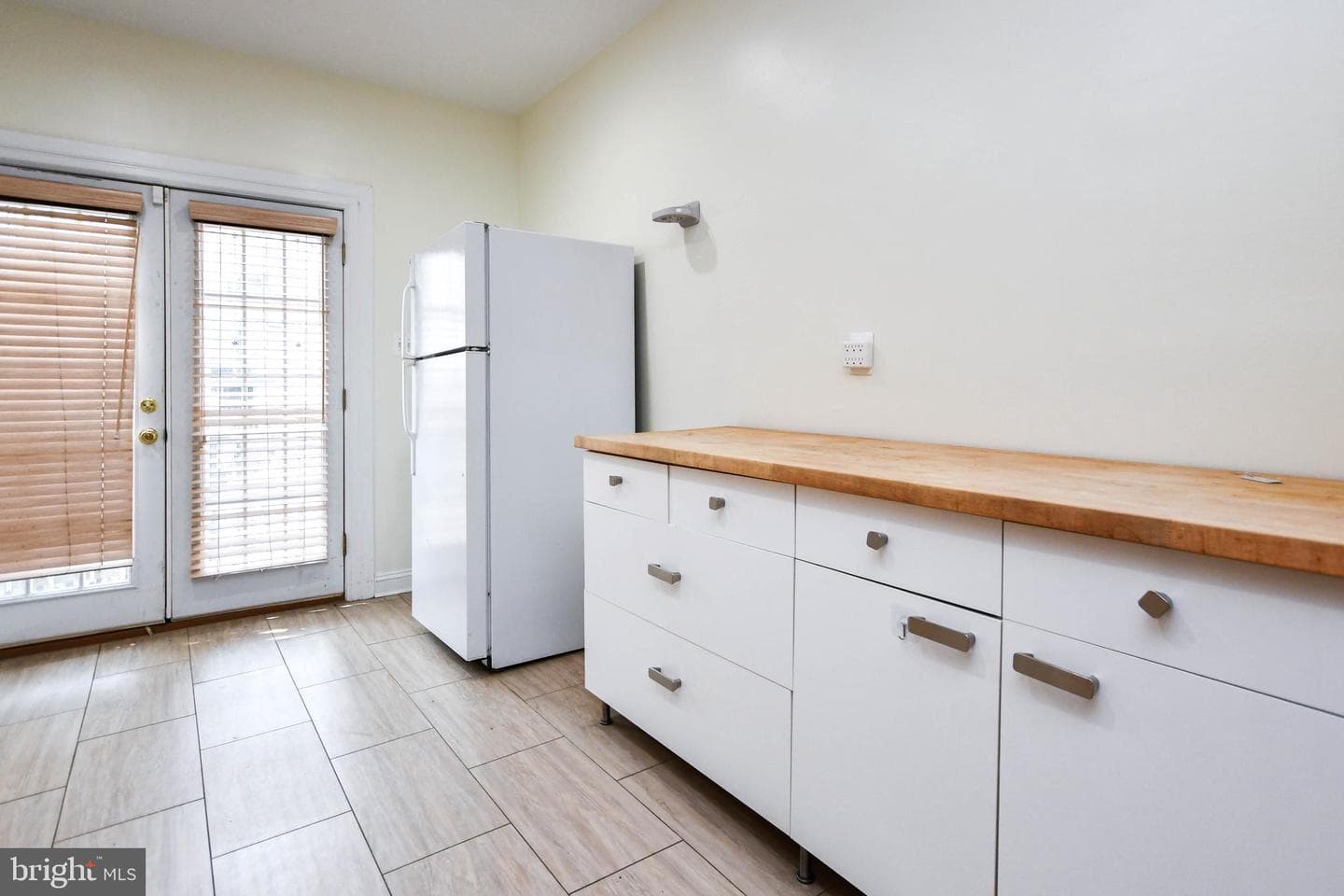 1651 Gales Street NE photo 12