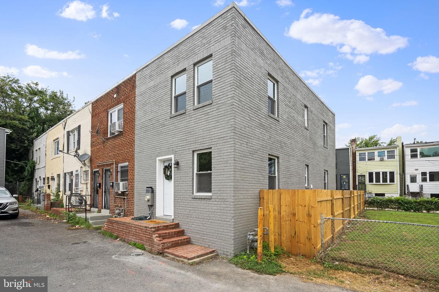 1658 F Street NE photo 22
