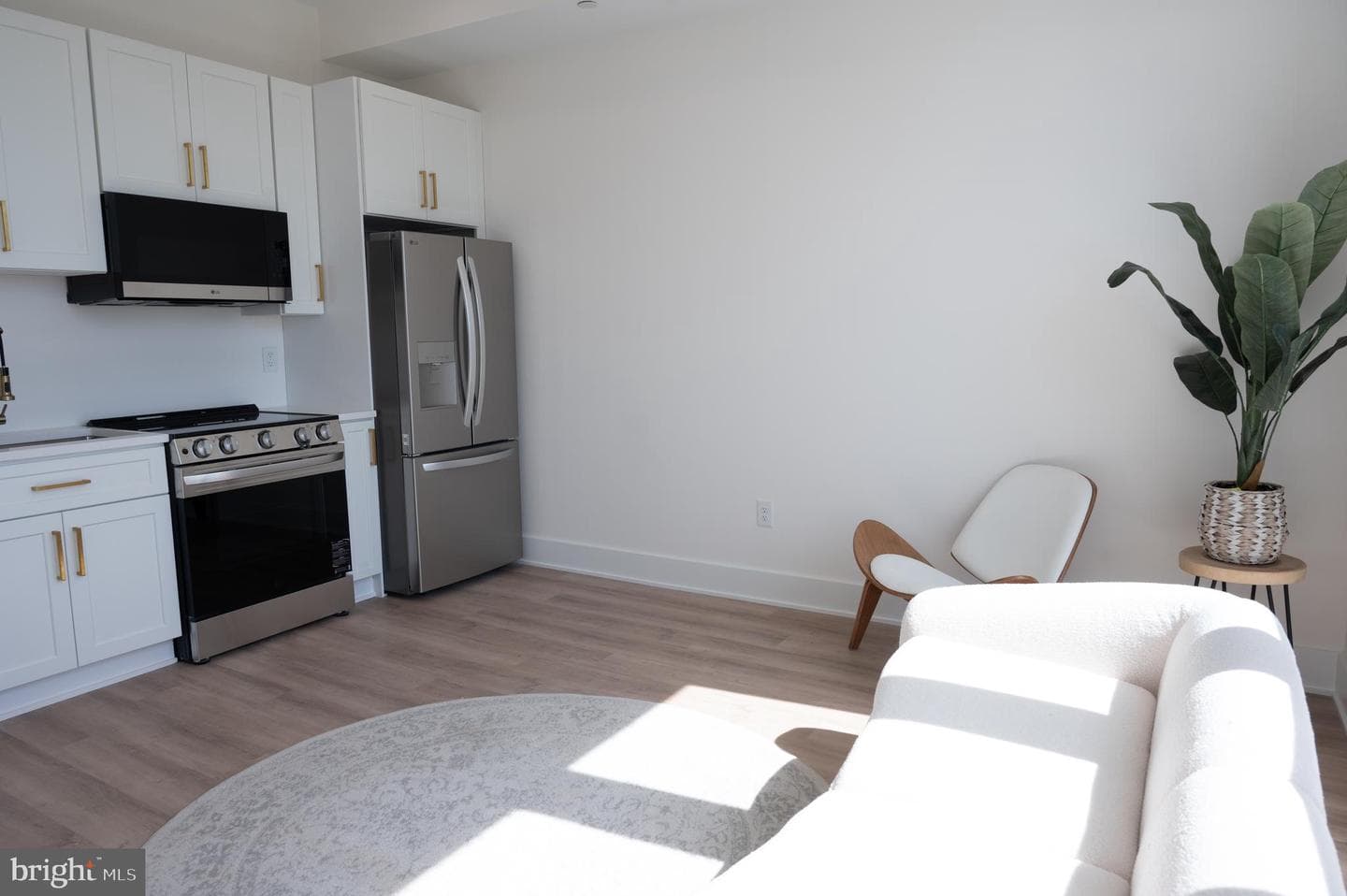 2105 M Street NE #11 photo 3