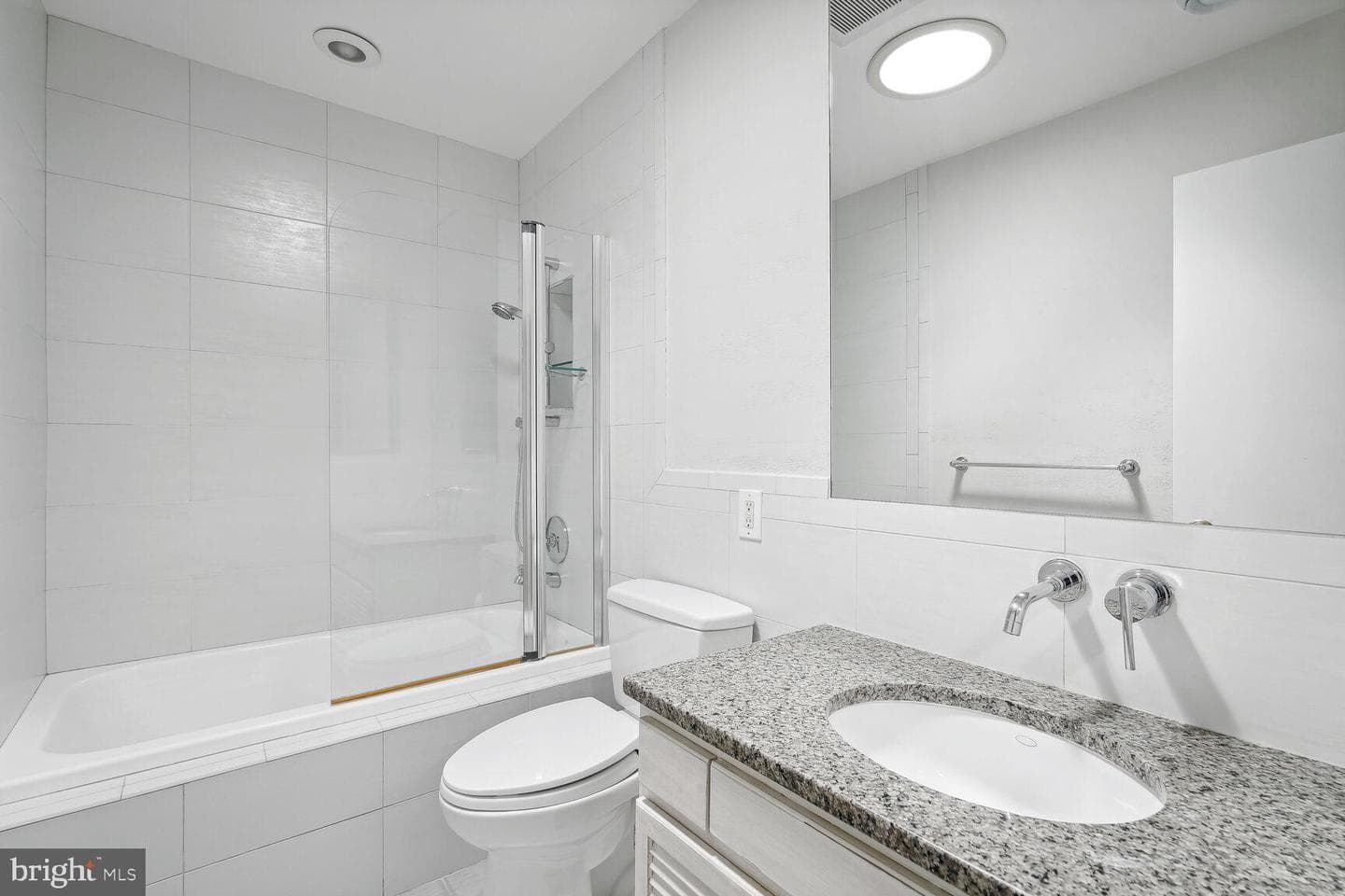 4375 Embassy Park Drive NW photo 14