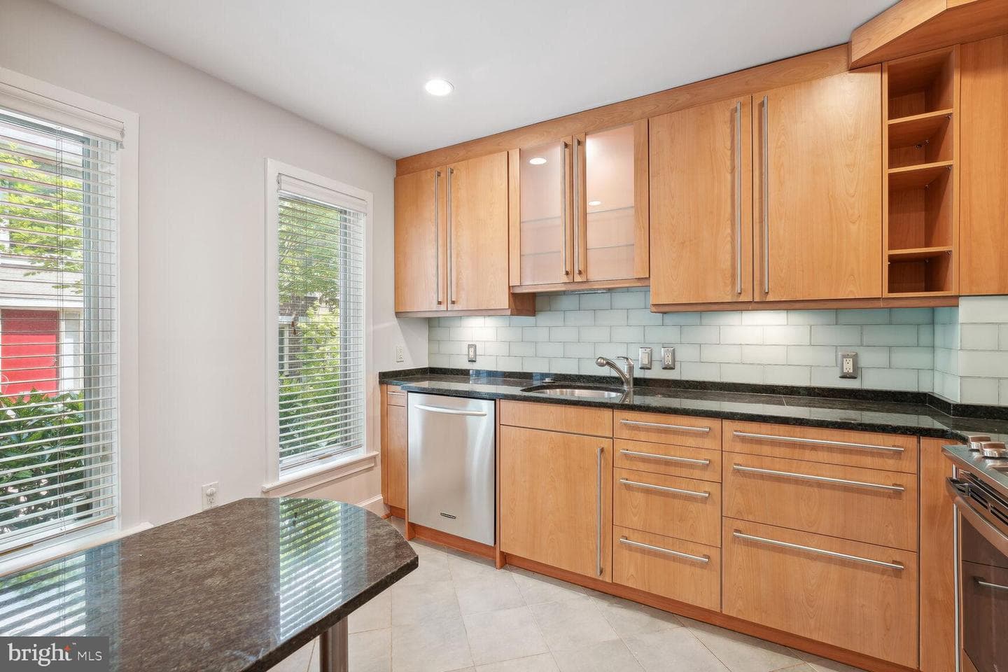 4375 Embassy Park Drive NW photo 8