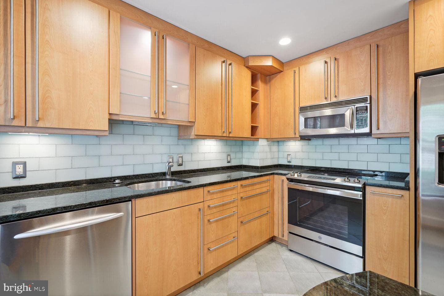 4375 Embassy Park Drive NW photo 9