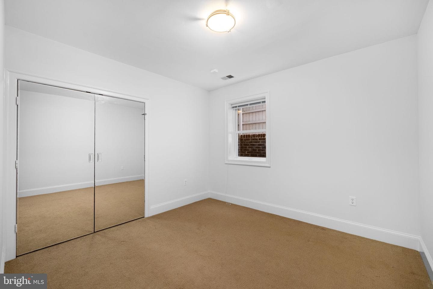 4561 Macarthur Boulevard NW photo 31