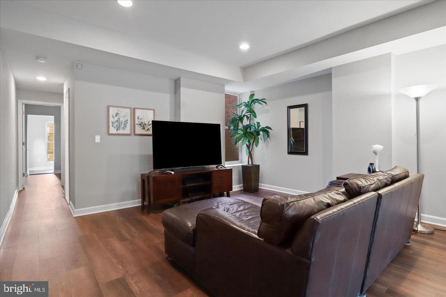 1327 Harvard Street NW photo 24
