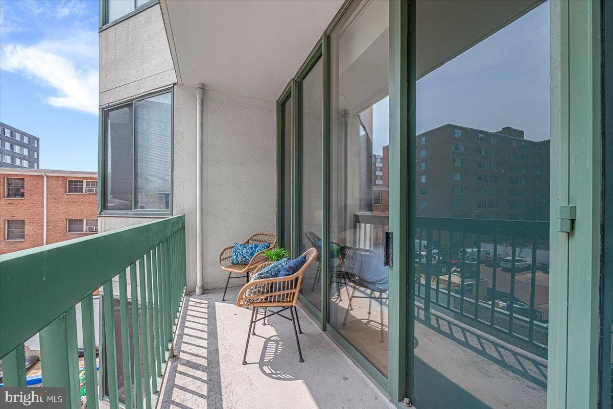 955 26th Street NW #409 photo 21