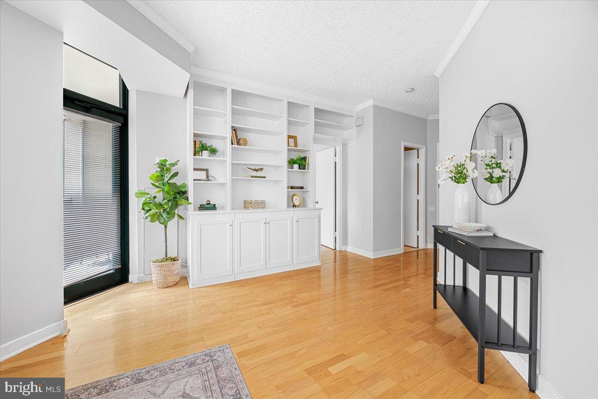 955 26th Street NW #409 photo 8