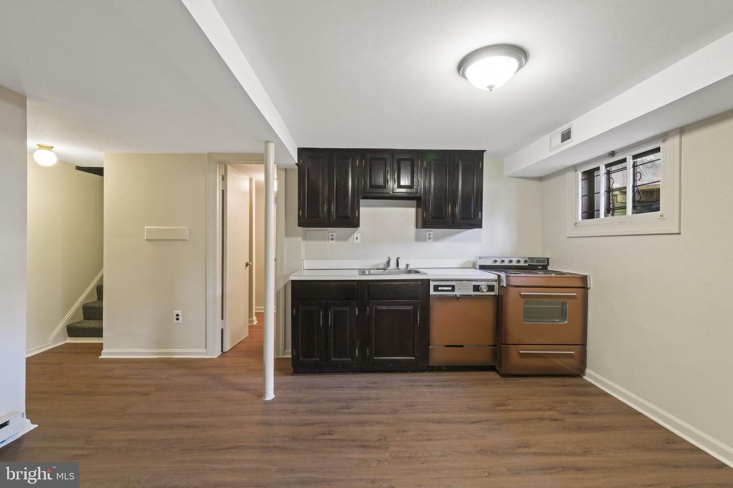 601 E Street SE photo 22