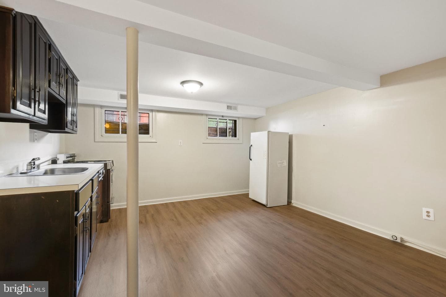 601 E Street SE photo 24