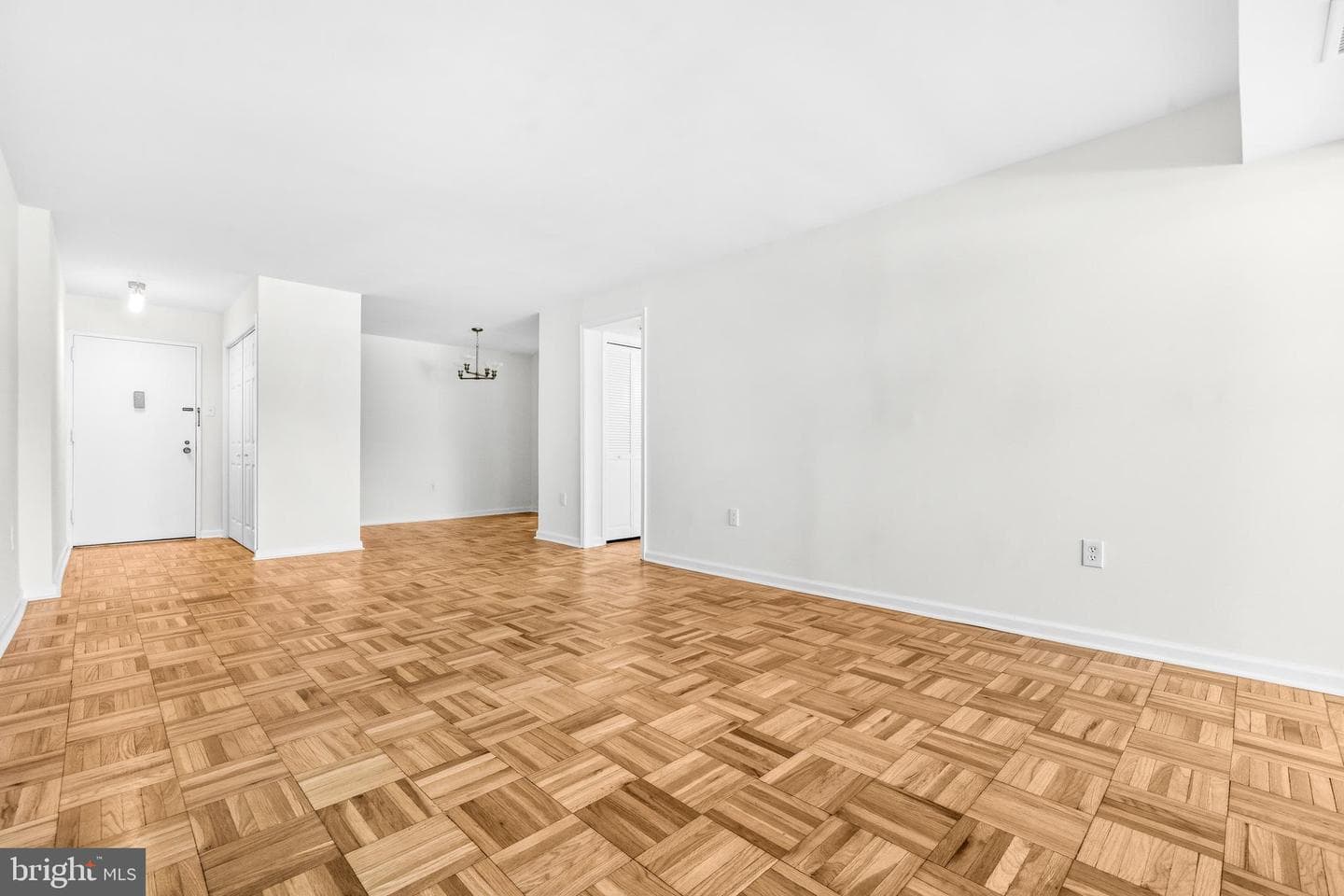 700 7th Street SW #126 photo 4