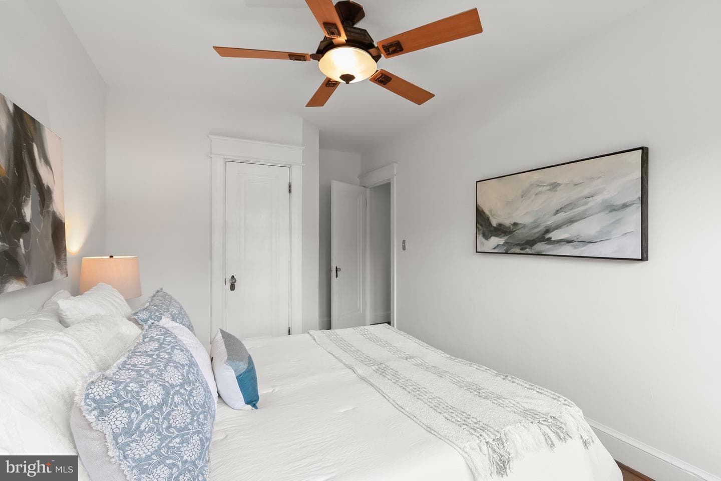 2456 39th Place NW photo 23