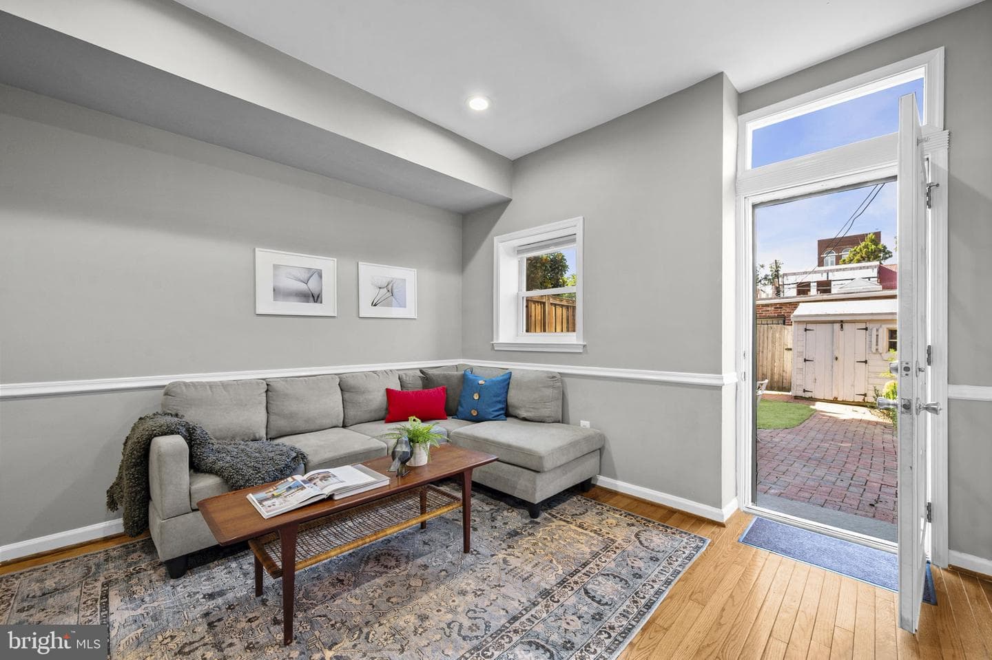 633 Constitution Avenue NE photo 15