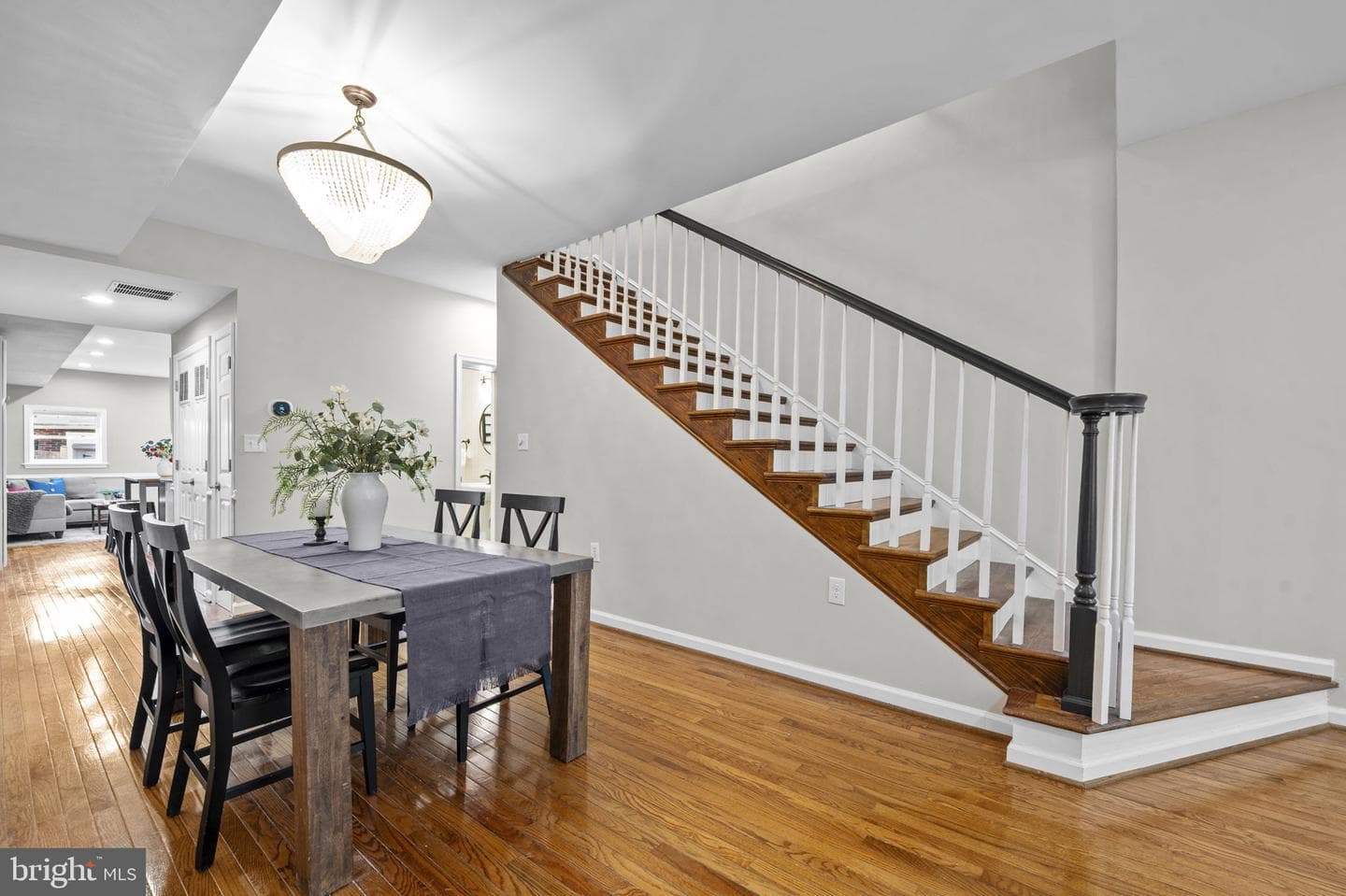 633 Constitution Avenue NE photo 19