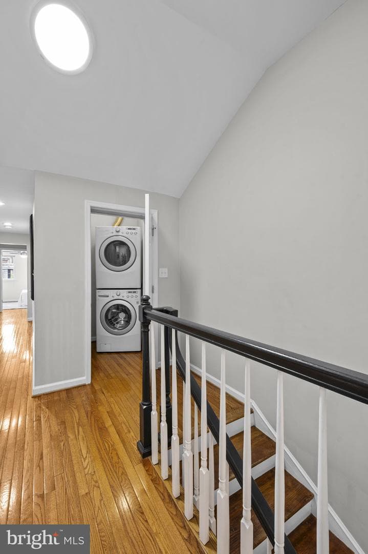 633 Constitution Avenue NE photo 33