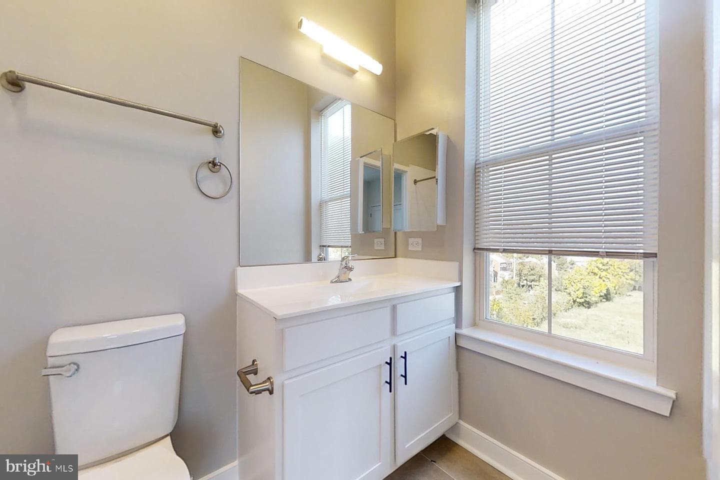 4910 East Capitol NE photo 29
