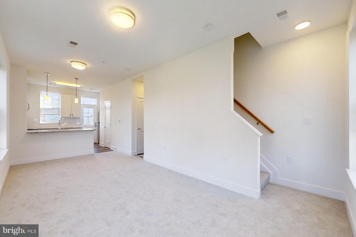 4910 East Capitol NE photo 36