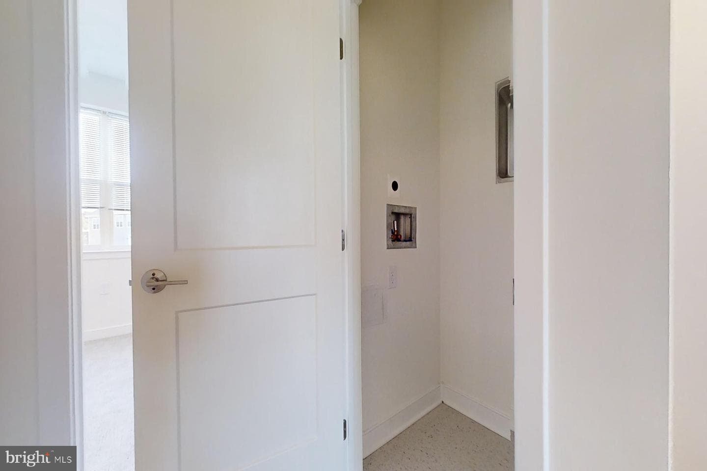 4910 East Capitol NE photo 7
