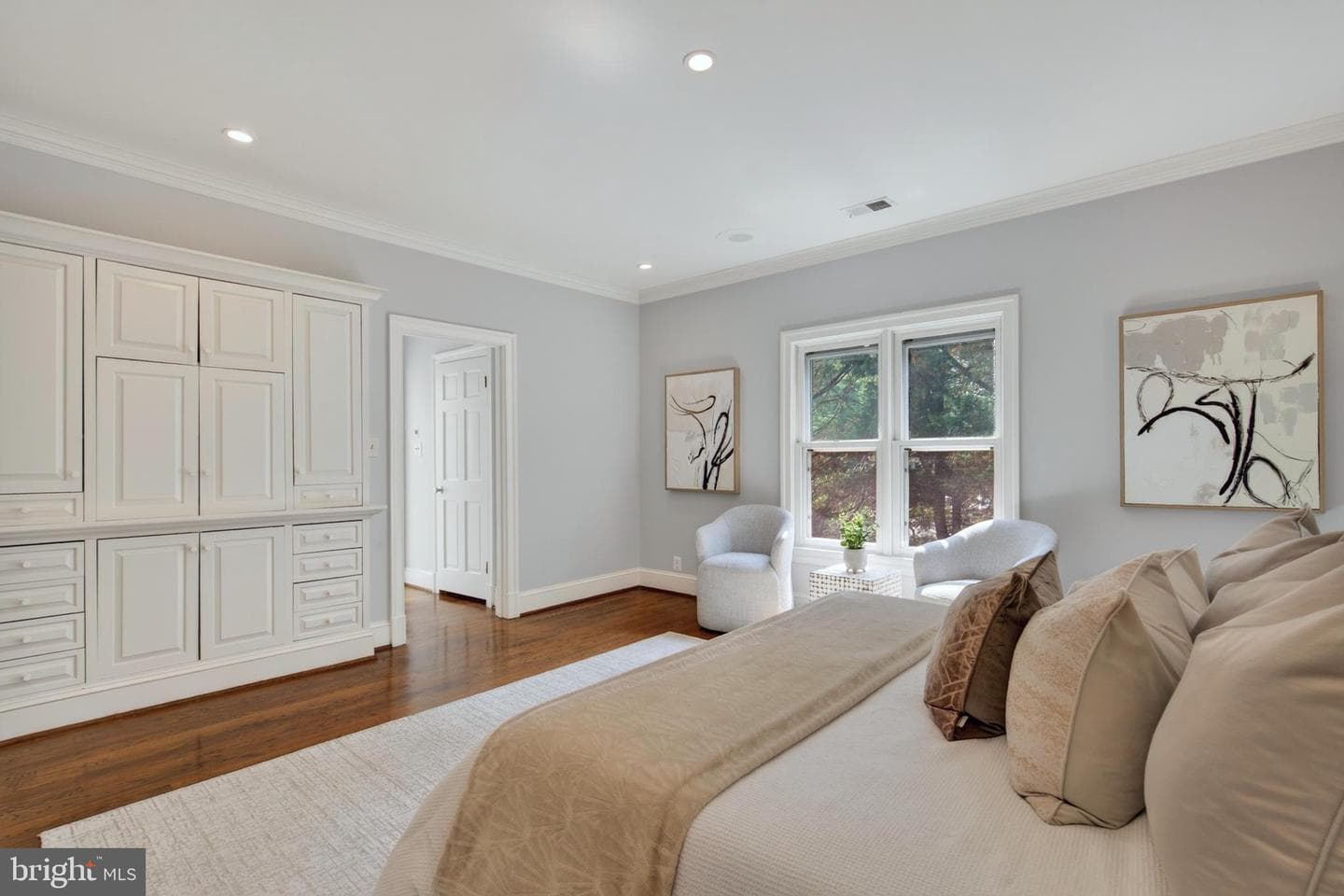 5430 Chevy Chase Parkway NW photo 25