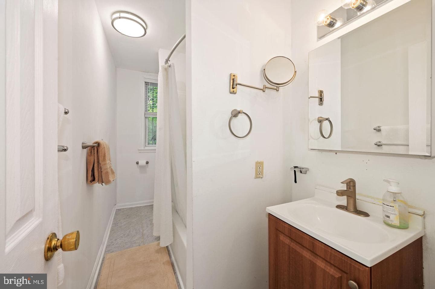 2621 University Place NW photo 13