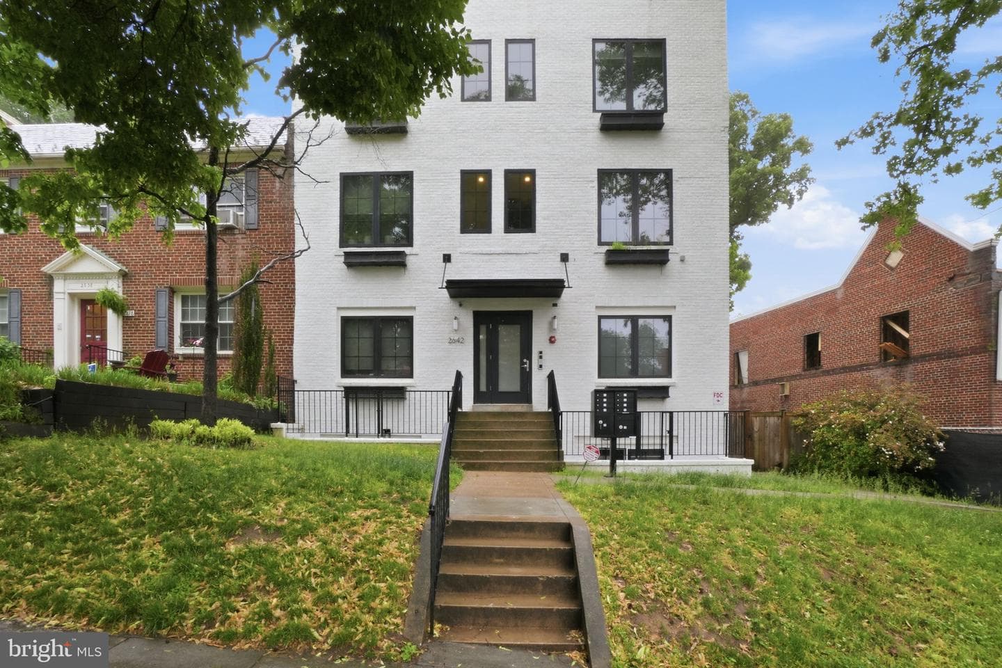 2642 39th Street NW #6, Washington