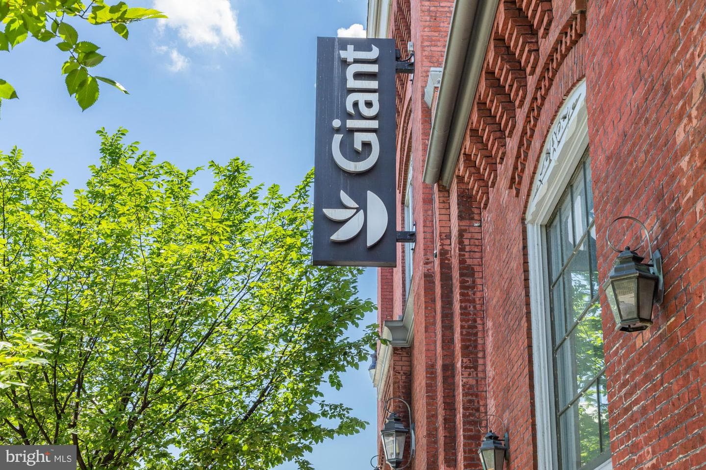 933 N Street NW #204 photo 17