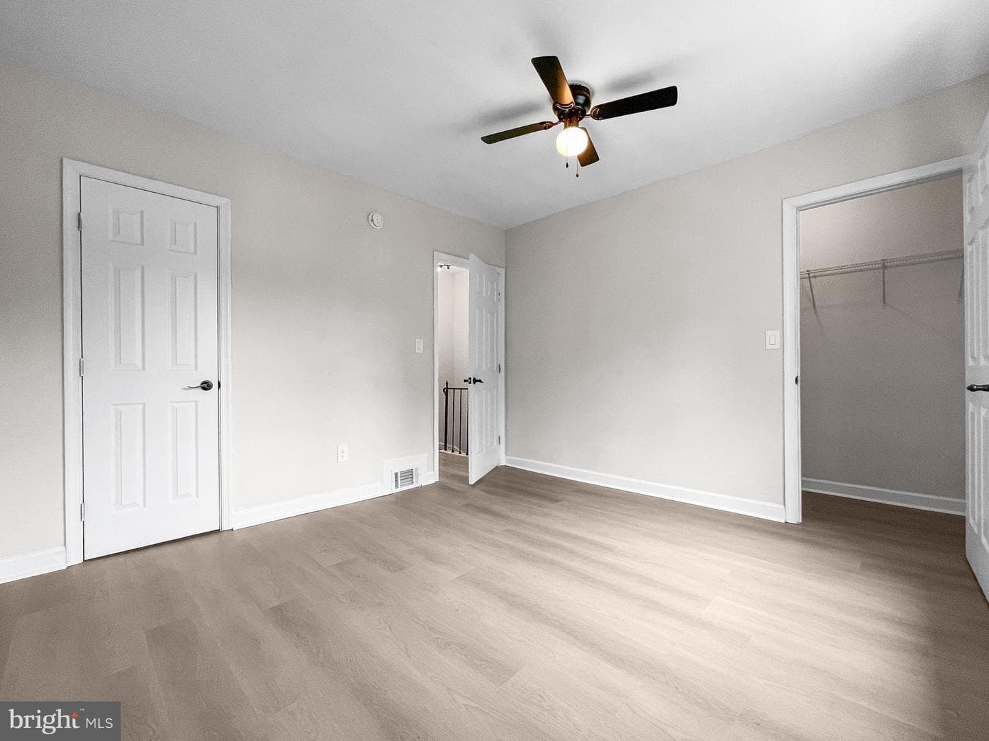 307 35th Street NE photo 22