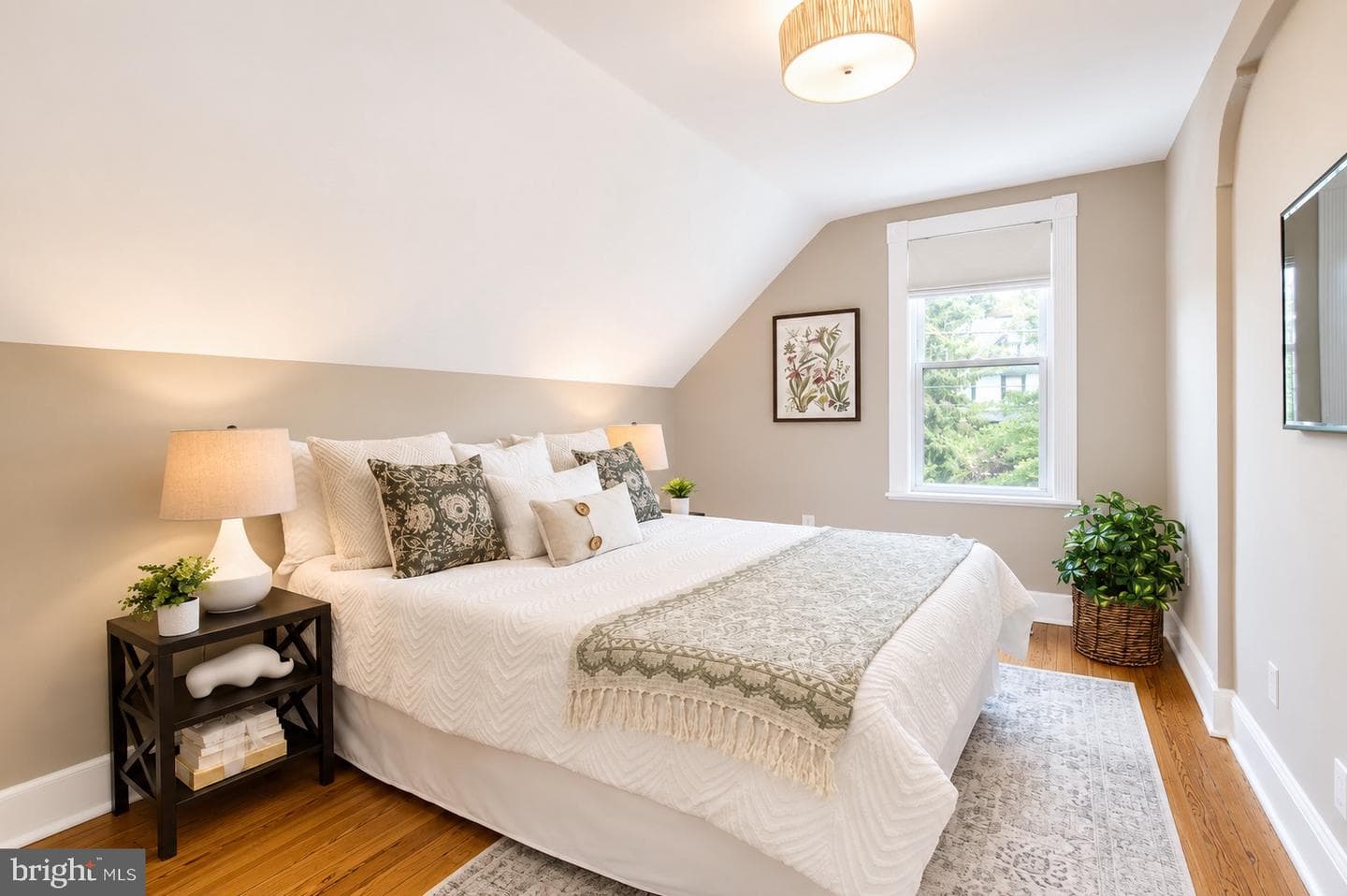 1257 Newton Street NE photo 23