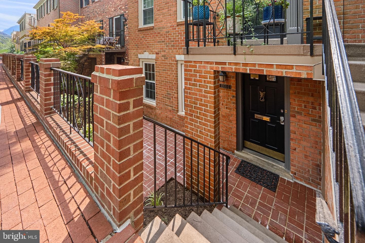 3203 Sutton Place NW #c photo 3