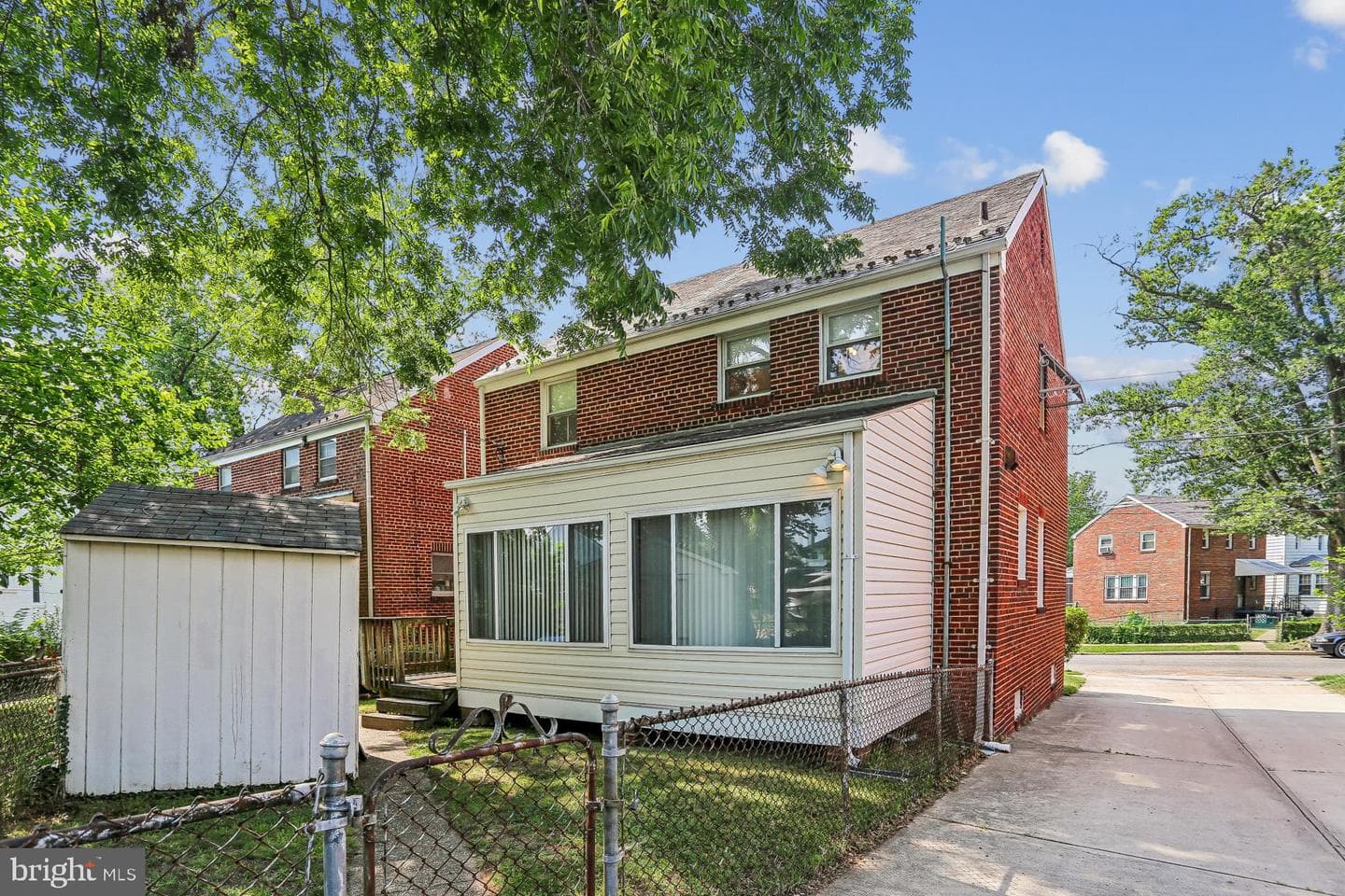 1674 Varnum Place NE photo 15