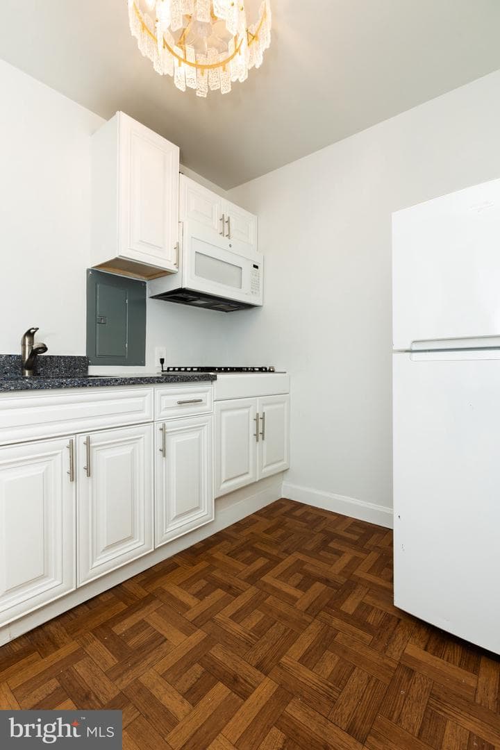 730 24th Street NW #414 photo 5