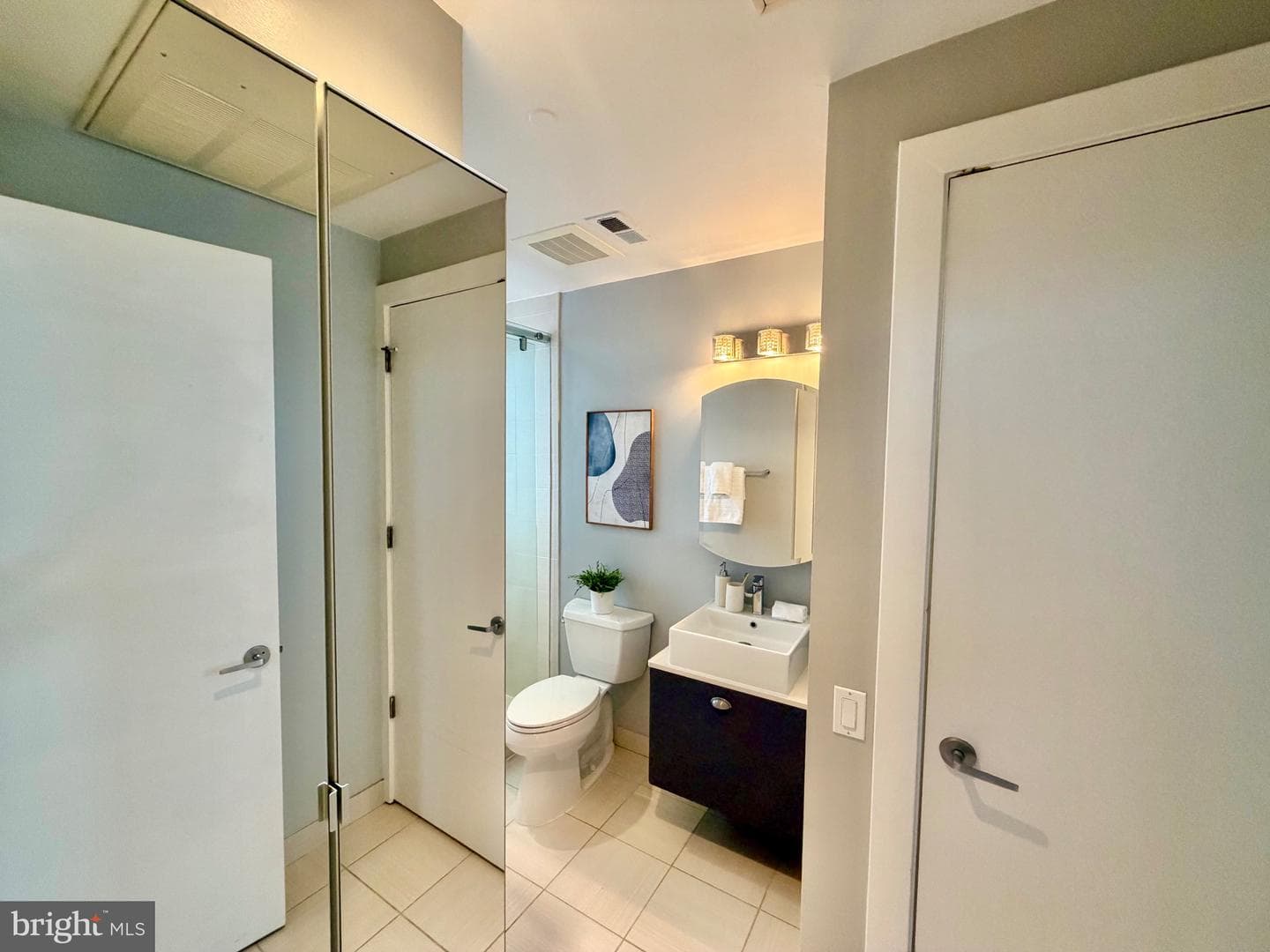 2426 Ontario Road NW #401 photo 20