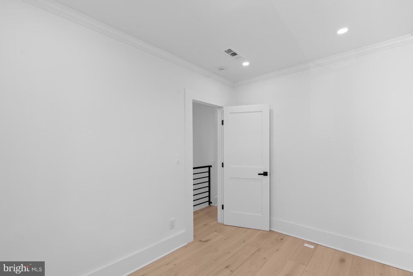 939 Shepherd Street NW photo 28